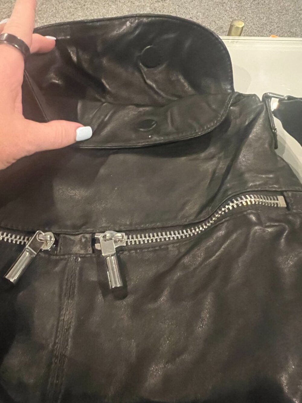 Elizabeth and James Black Leather Flap Crossbody Shoulder Bag Double Zip Silver - Picture 3 of 5